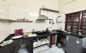 Spacious 3Bhk House Opp South City Mall